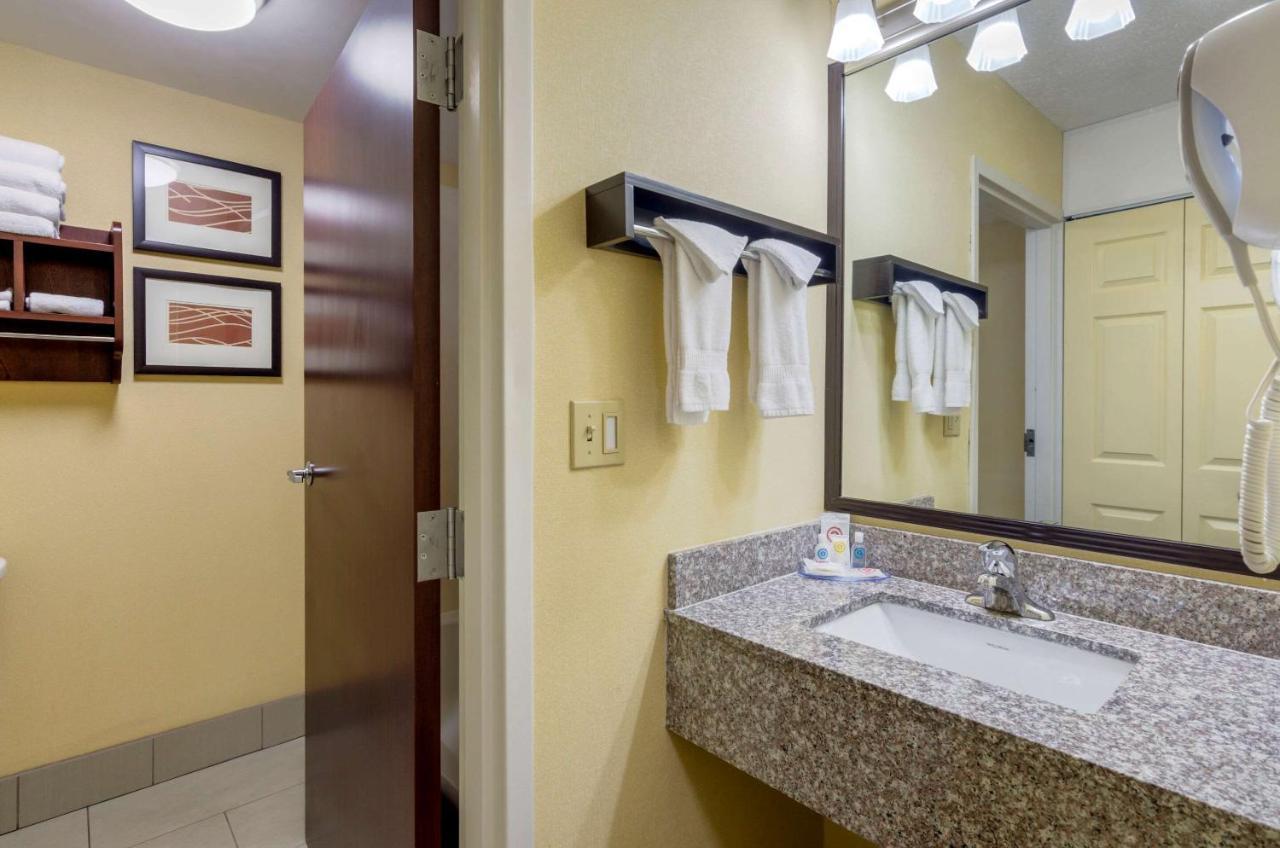 Comfort Inn & Suites Hillsville I-77 エクステリア 写真