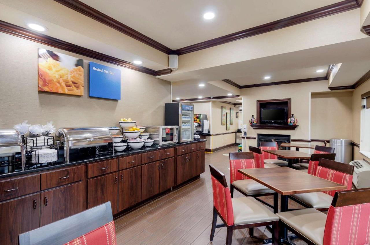 Comfort Inn & Suites Hillsville I-77 エクステリア 写真