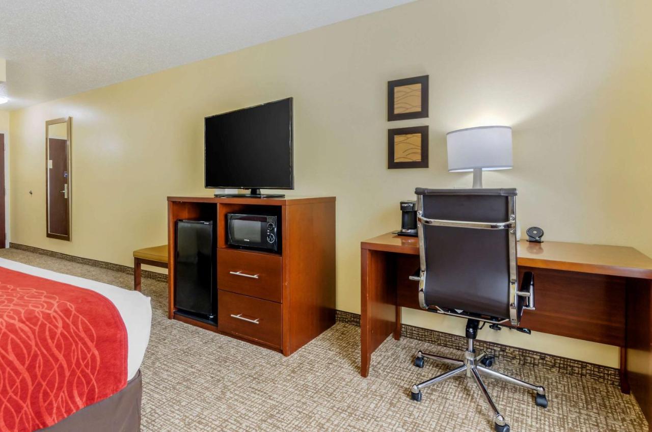 Comfort Inn & Suites Hillsville I-77 エクステリア 写真