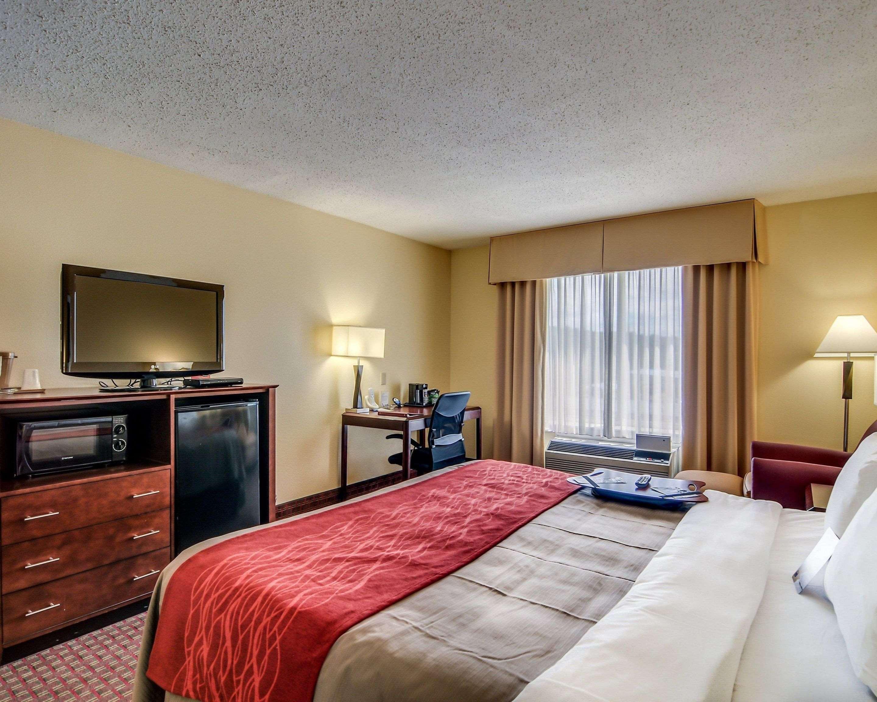 Comfort Inn & Suites Hillsville I-77 エクステリア 写真