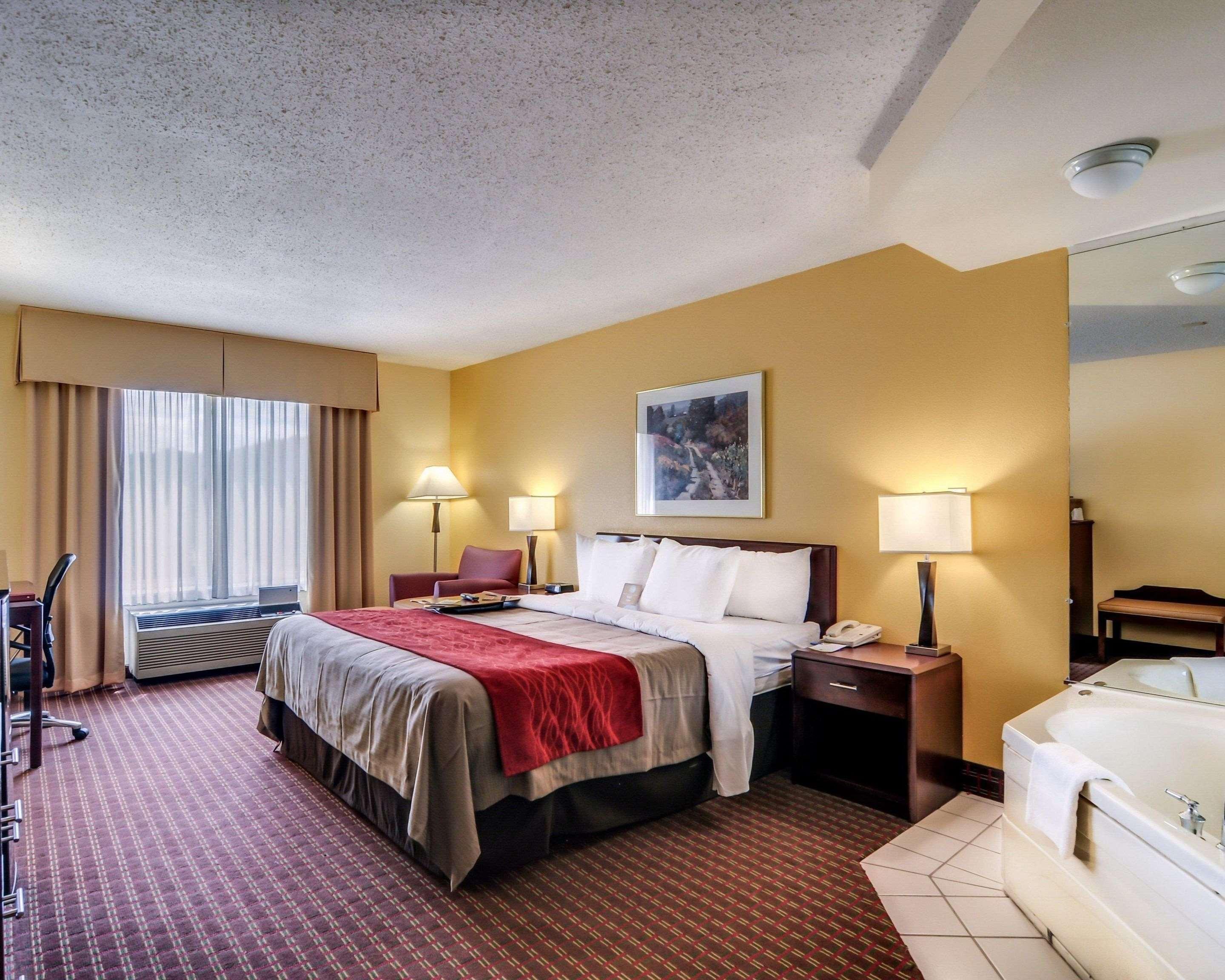 Comfort Inn & Suites Hillsville I-77 エクステリア 写真