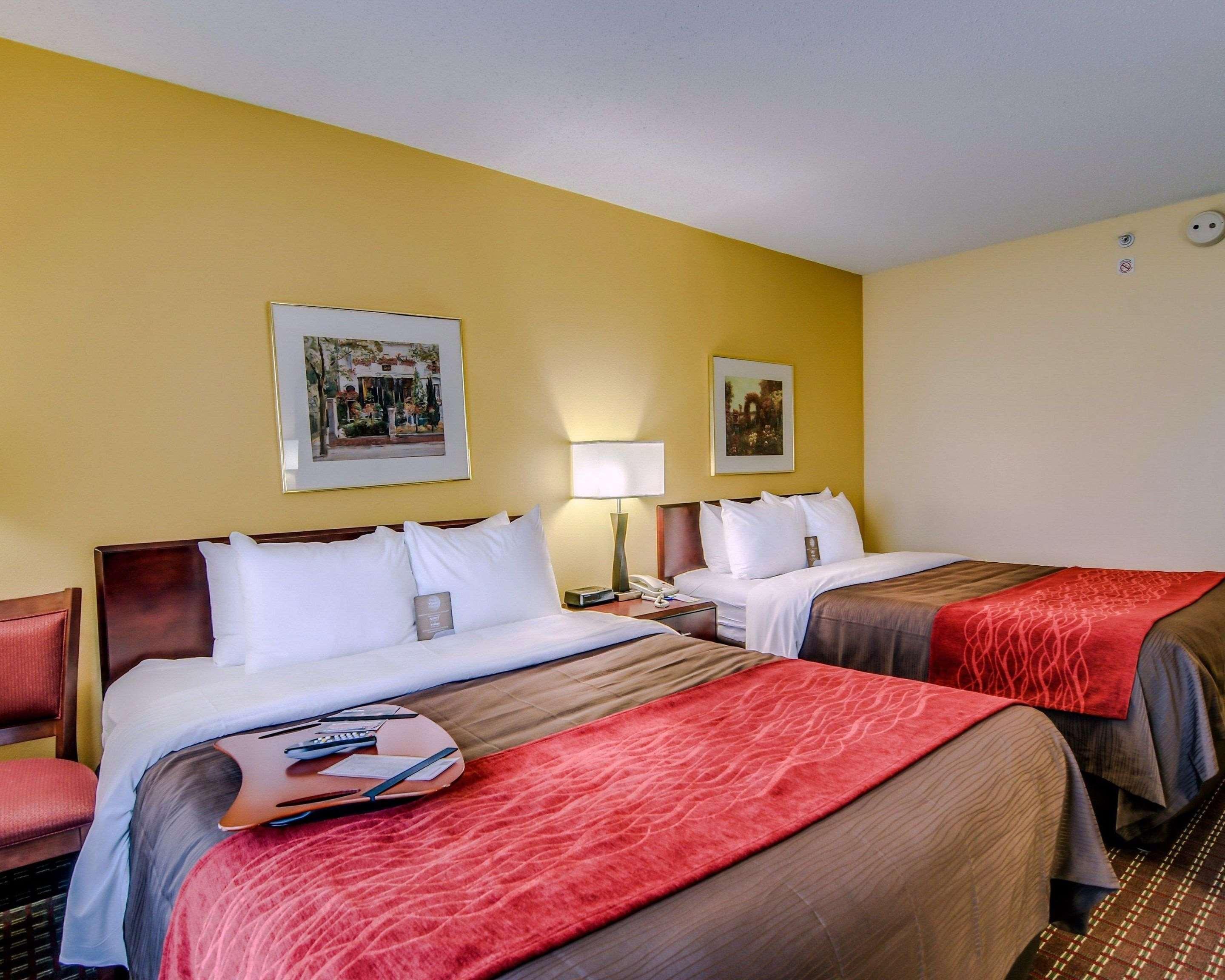 Comfort Inn & Suites Hillsville I-77 エクステリア 写真