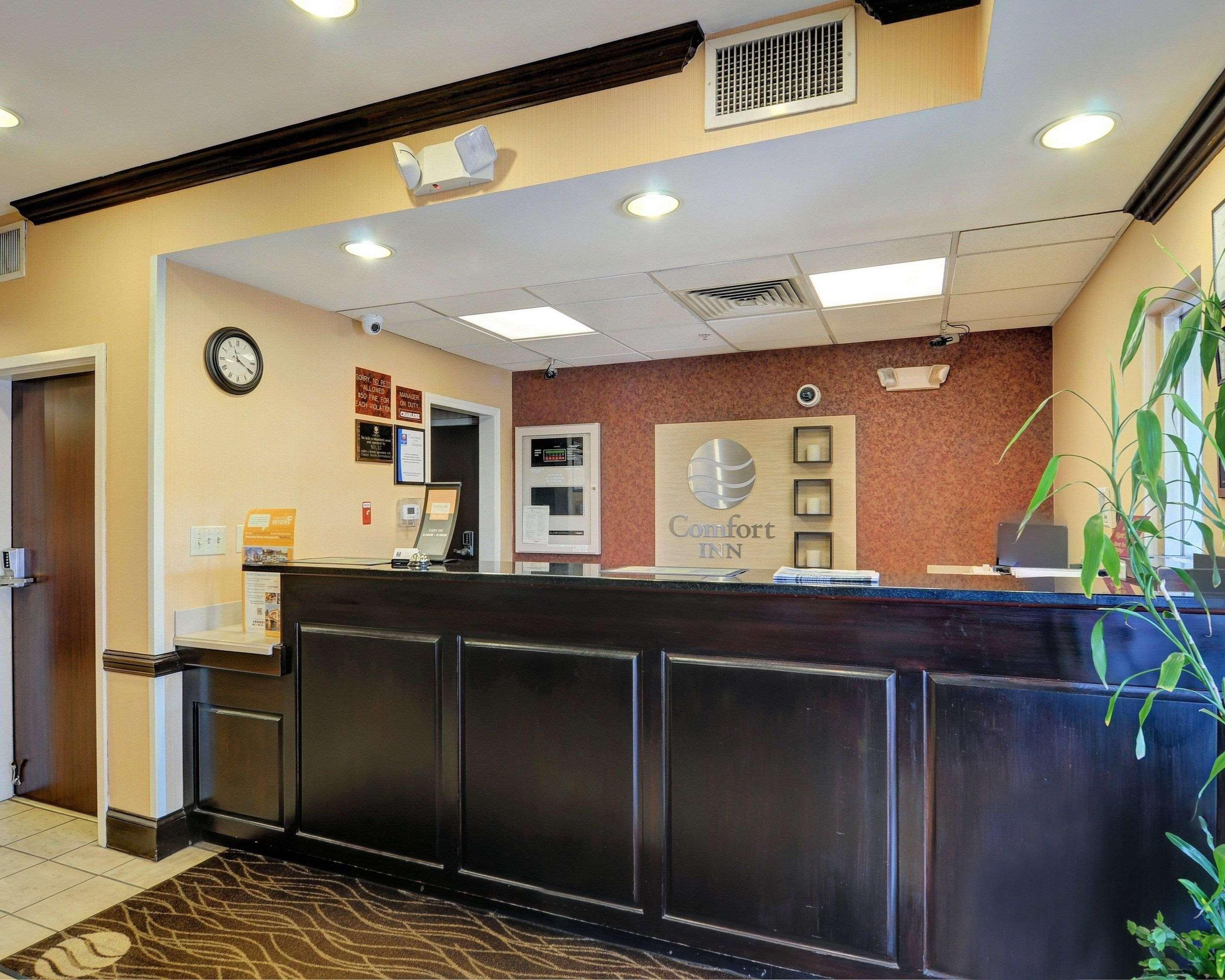 Comfort Inn & Suites Hillsville I-77 エクステリア 写真