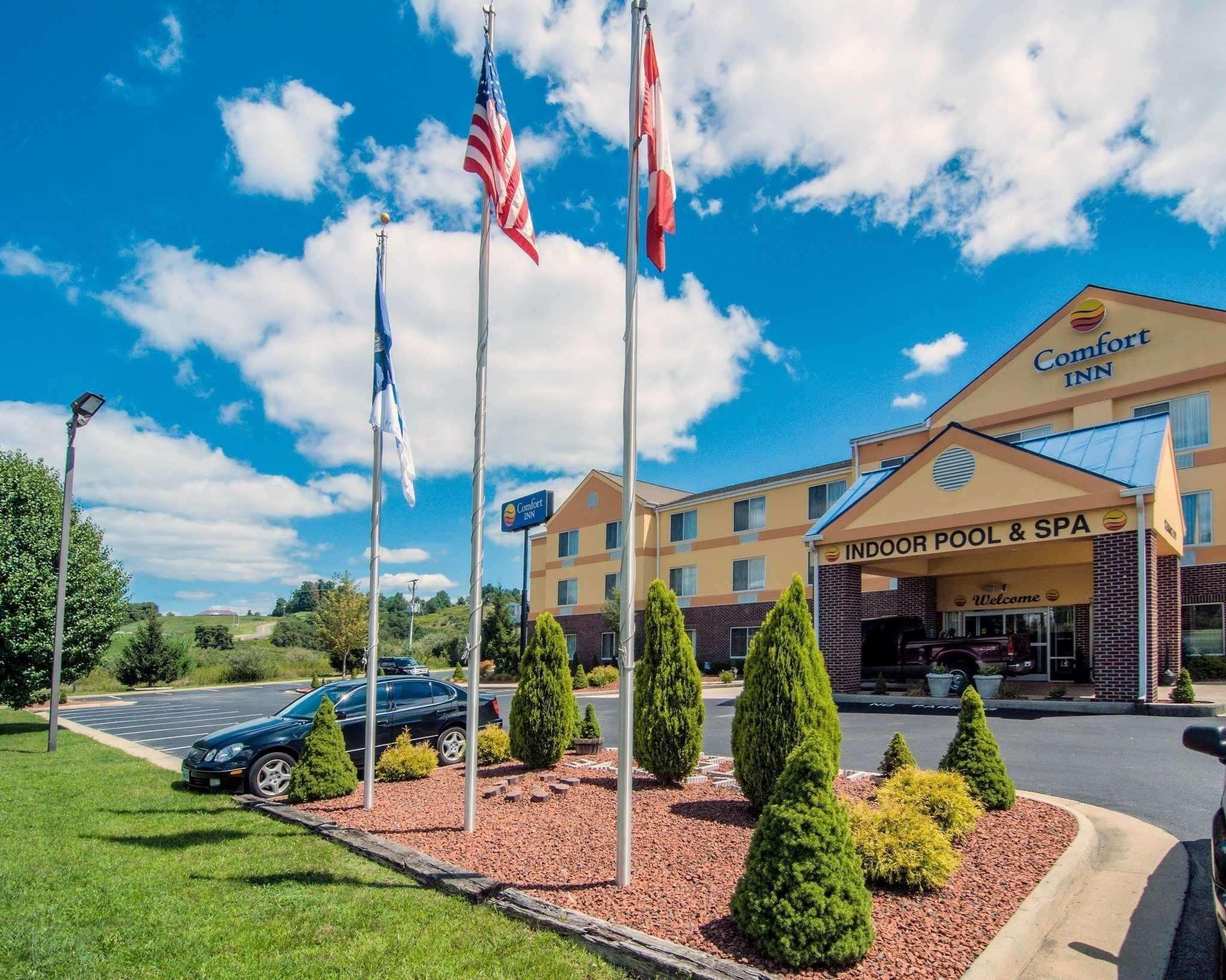 Comfort Inn & Suites Hillsville I-77 エクステリア 写真