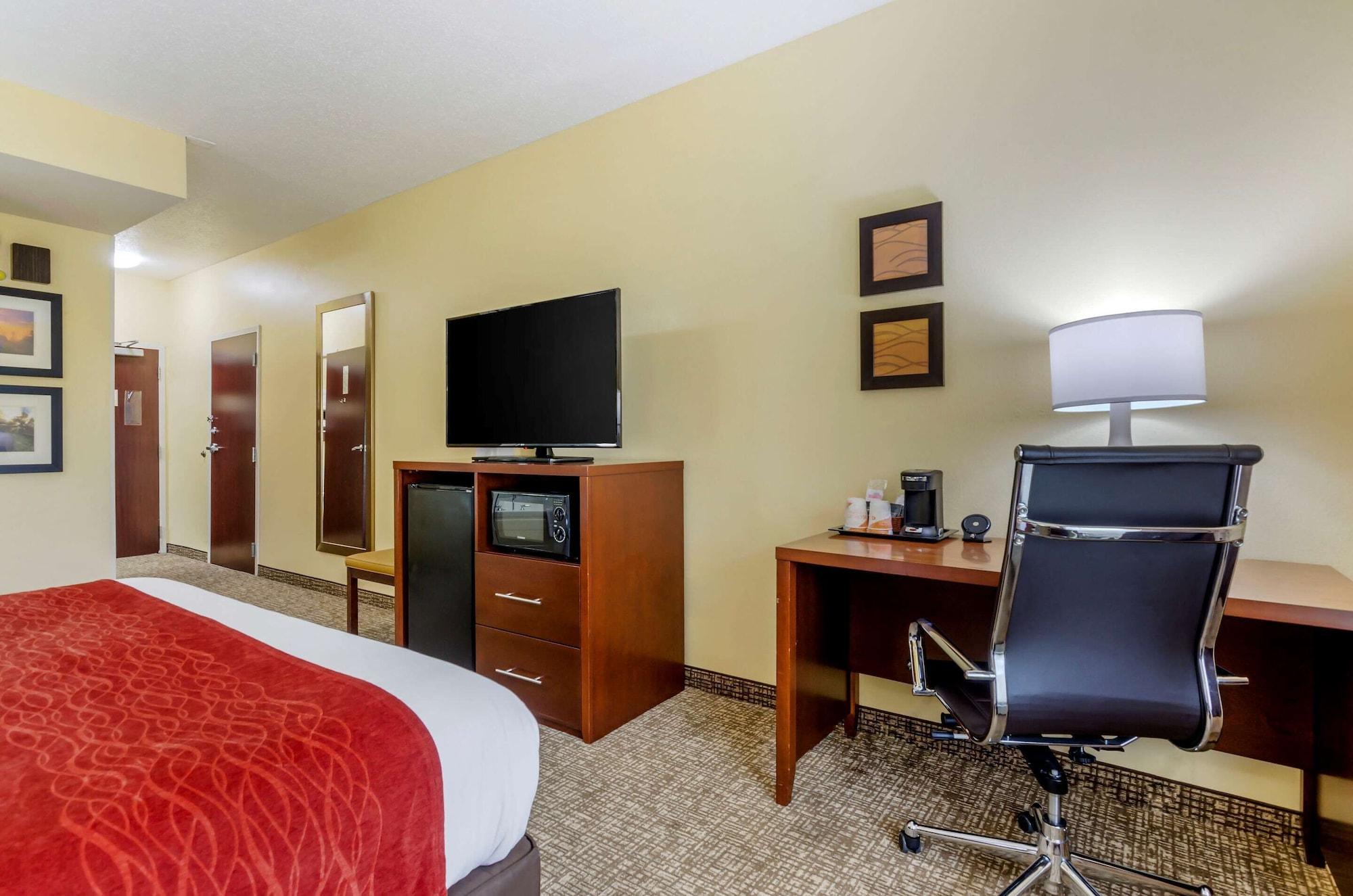 Comfort Inn & Suites Hillsville I-77 エクステリア 写真