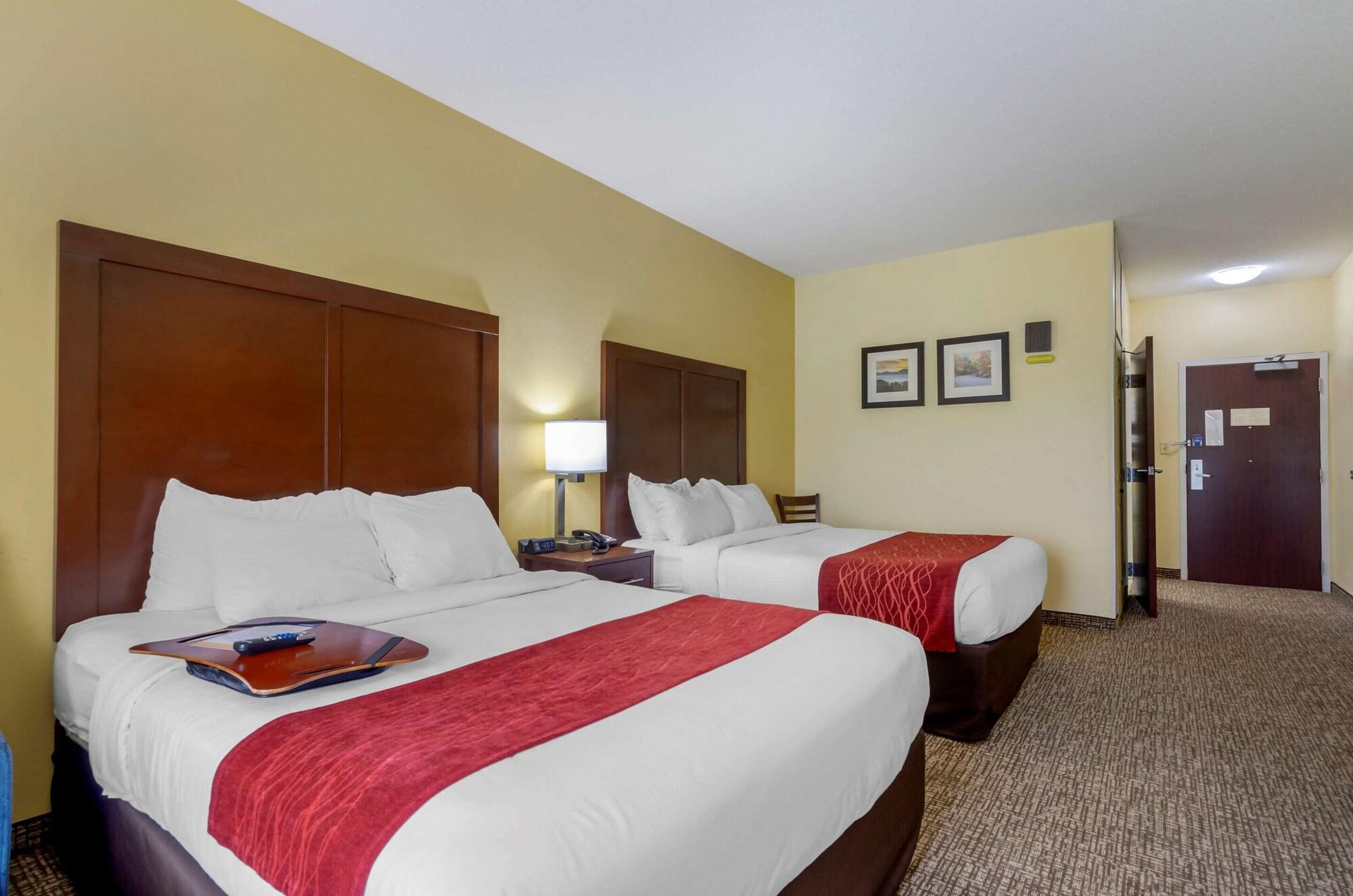 Comfort Inn & Suites Hillsville I-77 エクステリア 写真