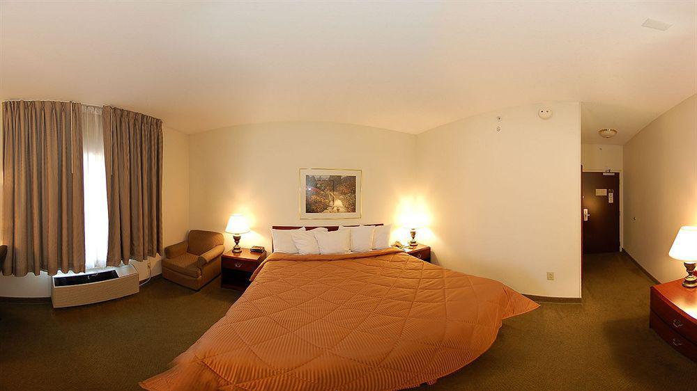 Comfort Inn & Suites Hillsville I-77 エクステリア 写真